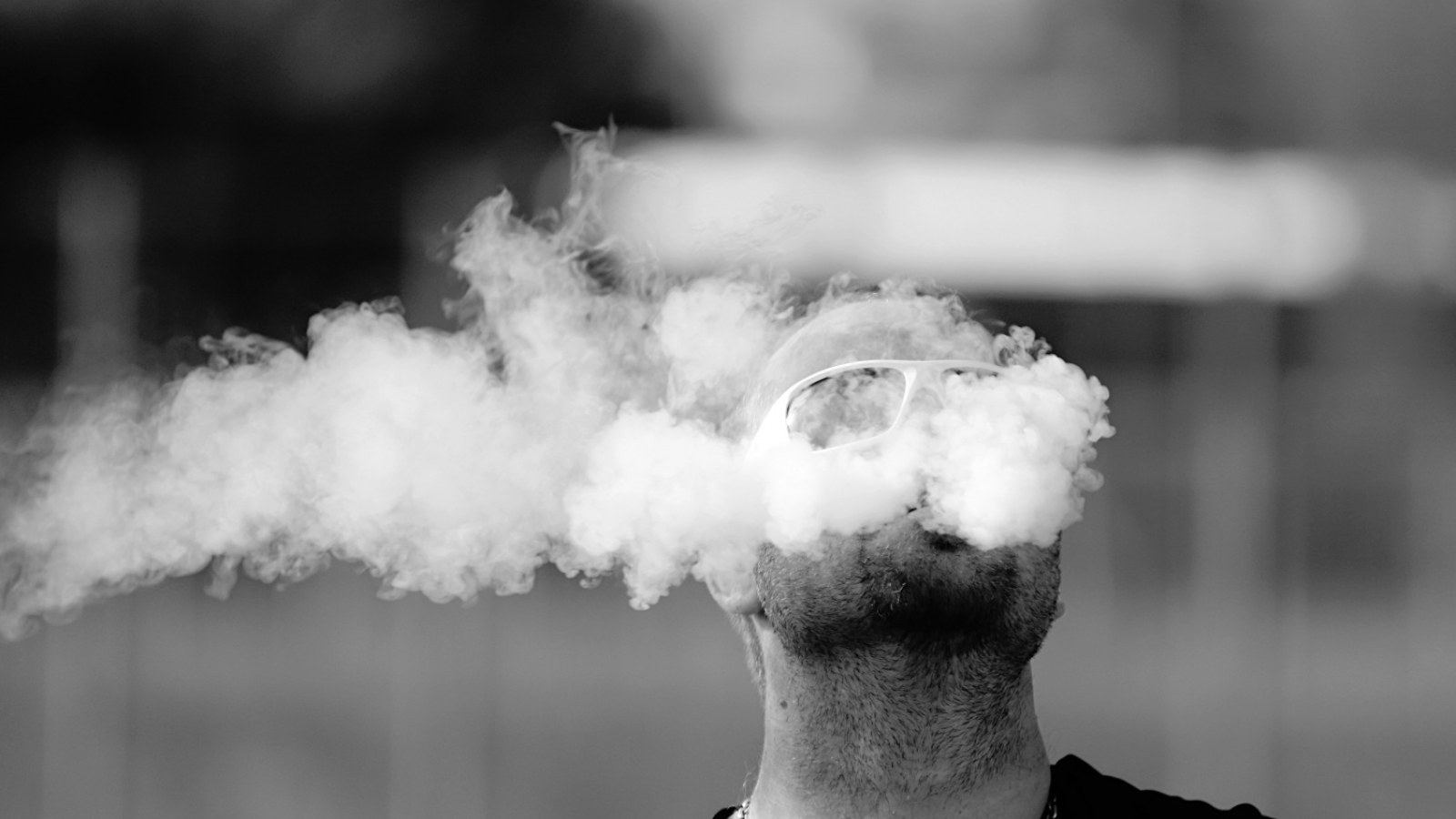 Is Juul Safe? 1.3 Million Users complained Over Leaky Pods Is Juul Safe? 1.3 Million Users complained Over Leaky Pods