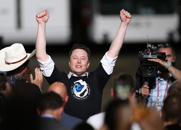 Elon Musk, MIT Test 4,000 SpaceX Employees to Develop a More Efficient COVID-19 Tracker