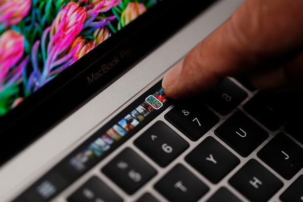 iOS 15, MacOS Monterey Receives New Safari Feature: Here's How To Use Tab Groups