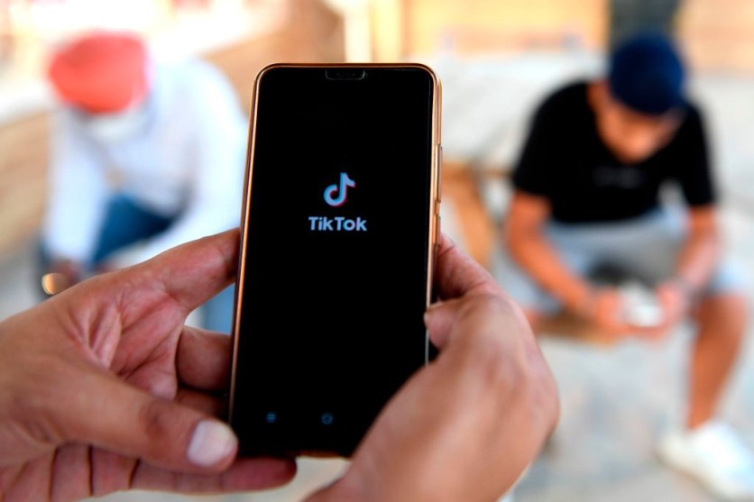 How to Use Green Screen Effect on TikTok