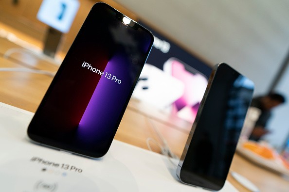 iPhone 13