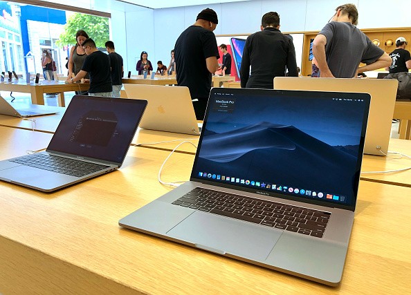 Apple M1 Max MacBook Pro Price Gets Slashed by $400