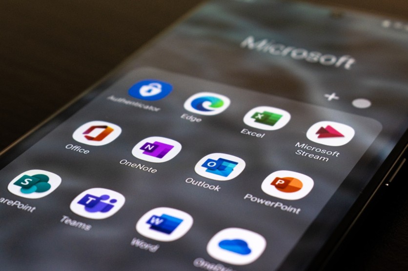 Microsoft Is Investigating a Global Teams and Outlook Outage, Service Down for Thousands of Users