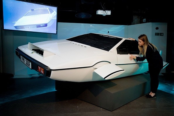 Tesla Cybertruck Inspired by James Bond Submarine Car? Here's What You Need To Know About 'Wet Nellie'