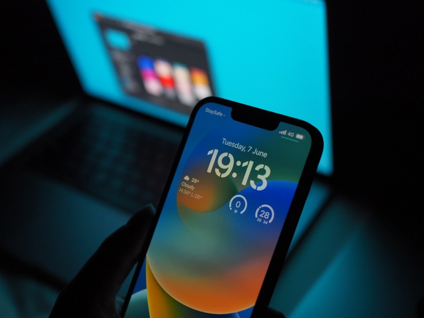 iOS 16