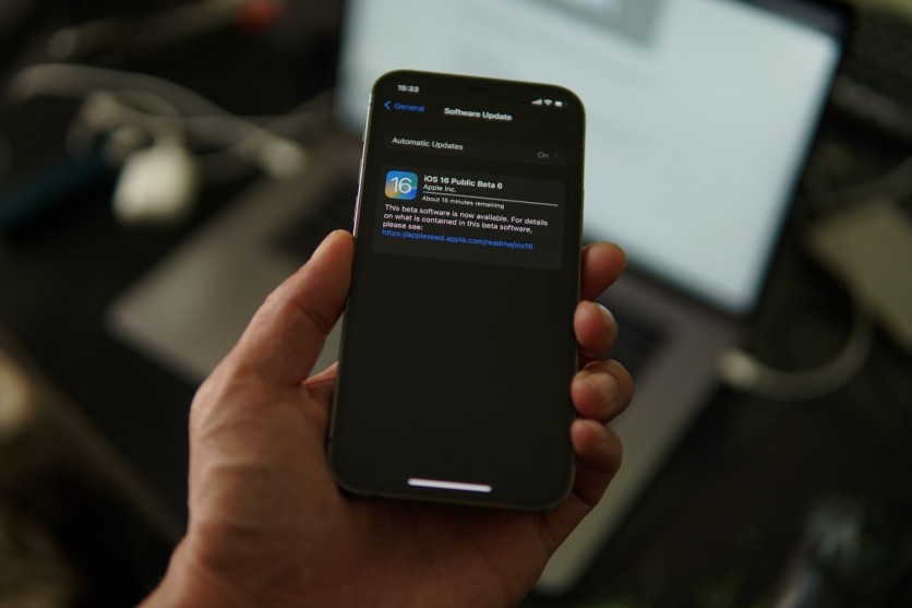 iOS 16 Focus Mode: How to Customize All Your Backgrounds in Different Ways
