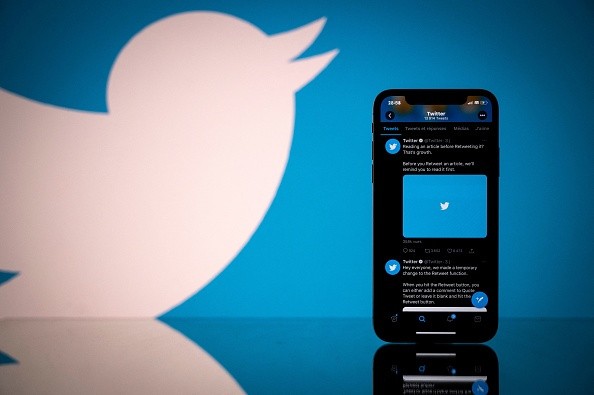 FRANCE-US-INTERNET-SOCIAL-NETWORK-TWITTER
