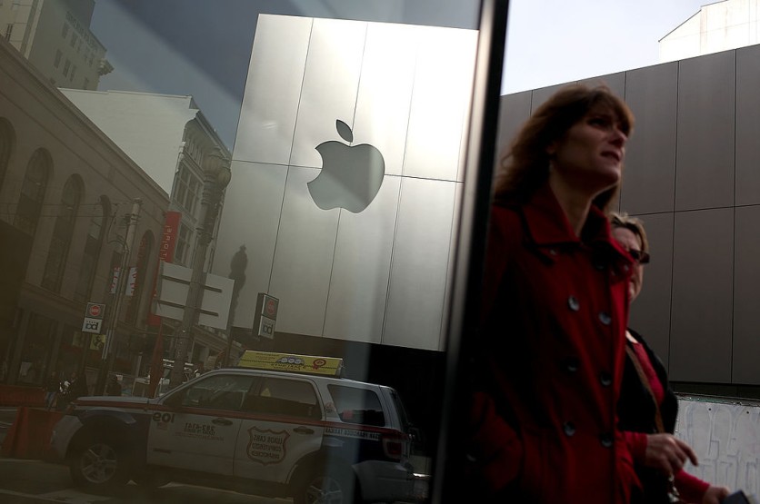 Apple Reports Quarterly Earnings