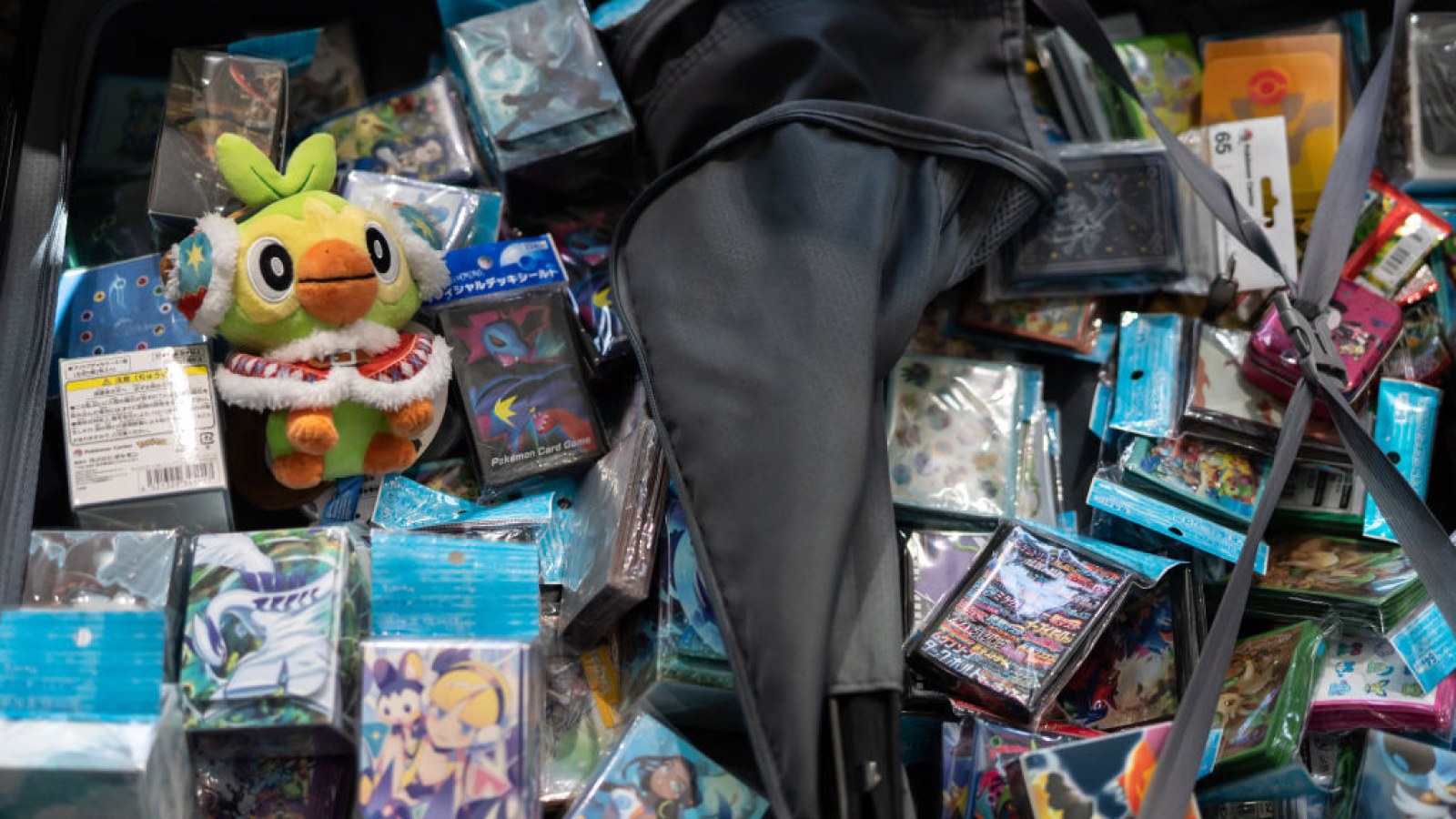 cyber monday deals on pokemon cards Check out the Black Friday and sale @snkrdunk! #pokemoncards #nostalgia #collectibles #pokemon #pokemoncollector #pokemoncollection Catch 'Em All! Cyber Monday