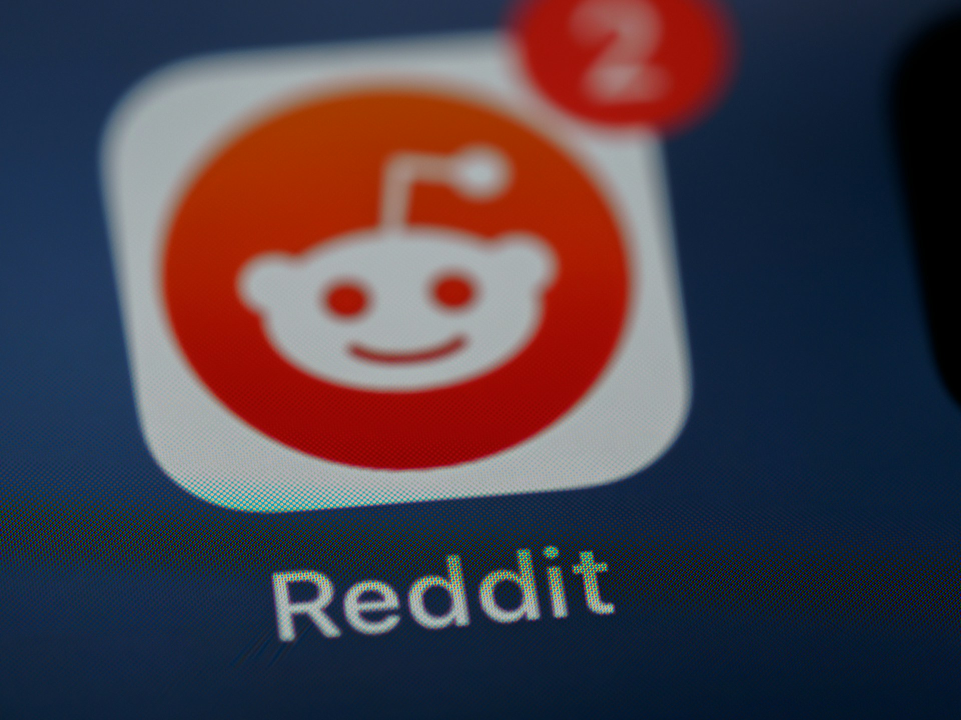 Reddit 中大獎：有史以來首次獲利，用戶數量達 9,700 萬且還在增加