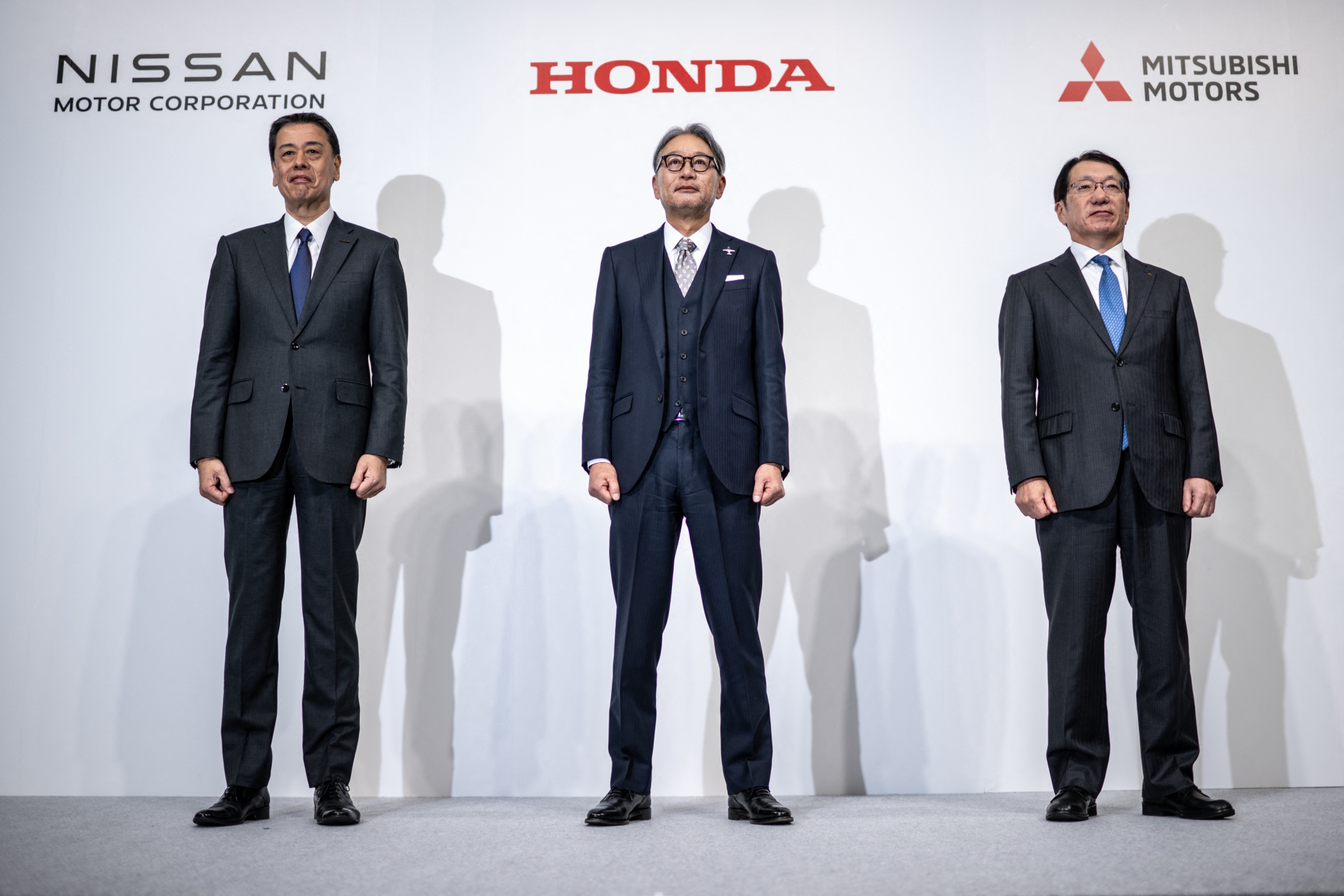 Honda และ Nissan พูดคุยเรื่องการควบรวมกิจการท่ามกลางการต่อสู้ดิ้นรนในตลาด EV เพื่อทำให้พวกเขาใหญ่เป็นอันดับ 3