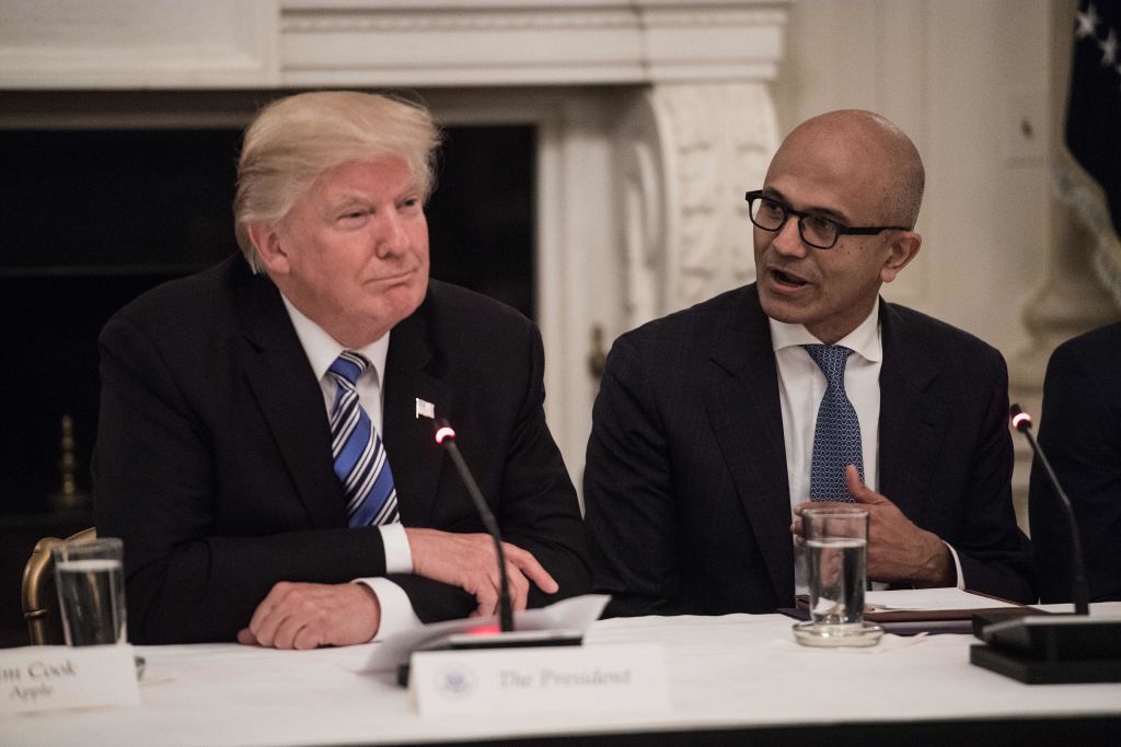 Microsoft ร่วมมือกับ Tech Giants ด้วยเงินบริจาค 1 ล้านดอลลาร์เข้ากองทุนเปิดตัวของ Trump