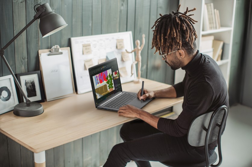 Person using the Acer Swift 14