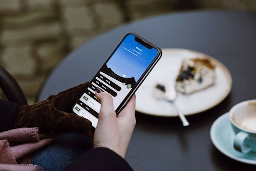 The Future of Mobile Connectivity: How eSIMs Are Transforming International