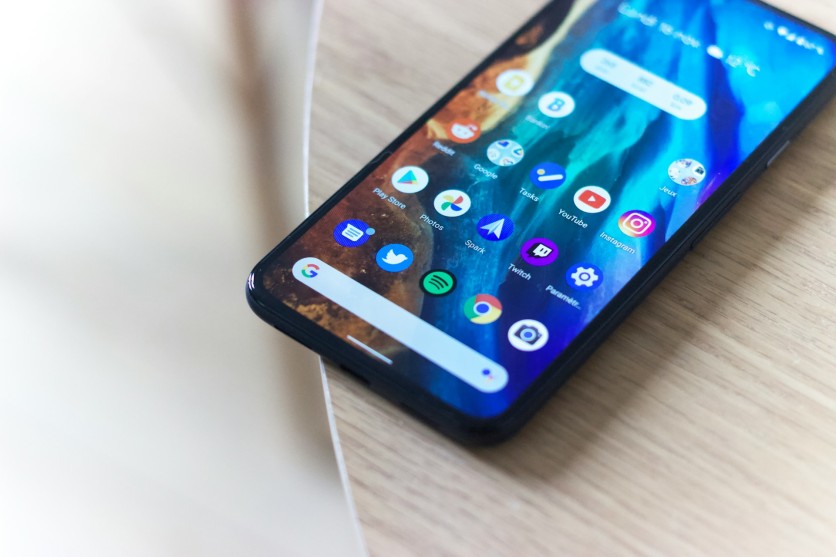 Google's Gemini Gets a Visual Makeover in Android 16 Beta