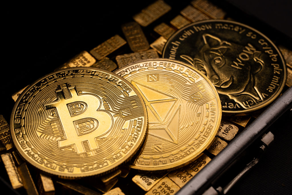 Crypto Market Sees Decline As Bitcoin Supply Shrinks Amid Long-Term Institutional Holding