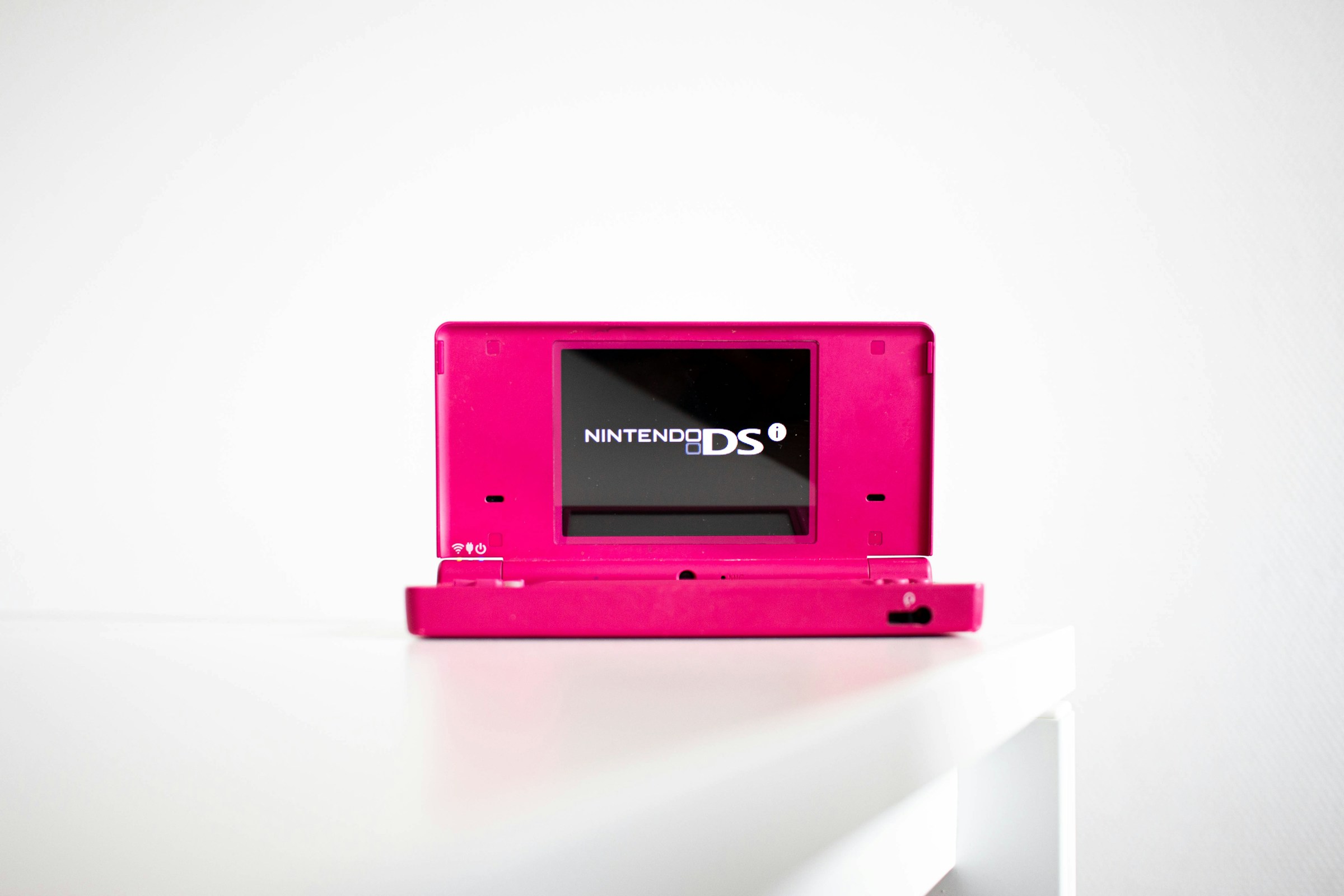 Nintendo Switch DSi nintendo-ds.jpg?w=1600&h=1200&