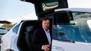 Elon Musk Teases Tesla Full Self-Driving Model Upgrade Featuring ‘Big’