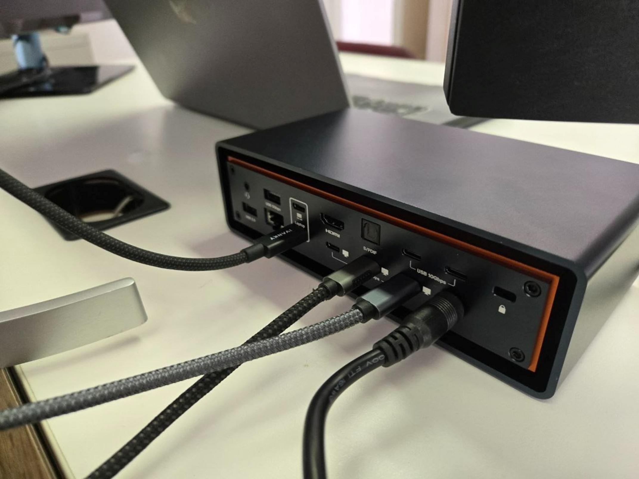 iVANKY FusionDock Max 2: MacBook Dock for Thunderbolt 5