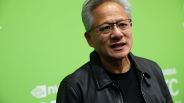 Nvidia’s Jensen Huang Treats Crowds During Night with Samsung, Hyundai
