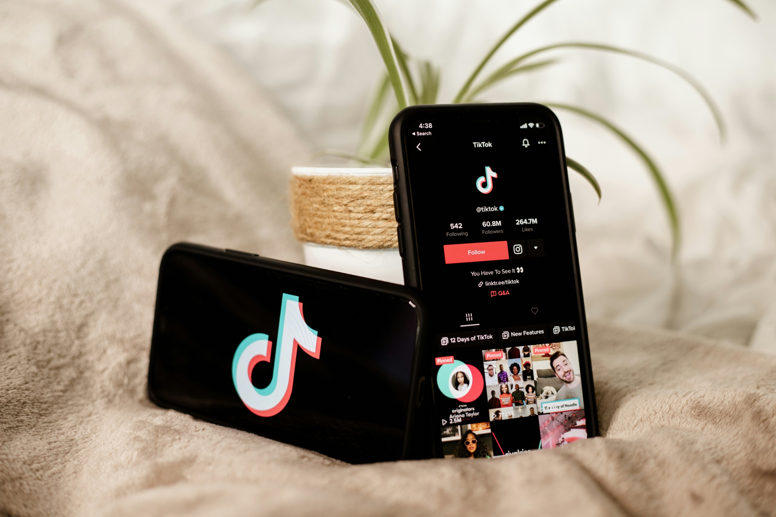 The Secret Behind Viral TikTok Trends: How the Algorithm Drives Short-Form Video Marketing