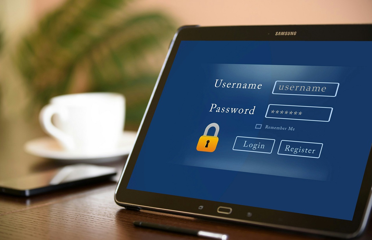 Passwordless Authentication: Is Biometric Login & Security Tech Really Safer?