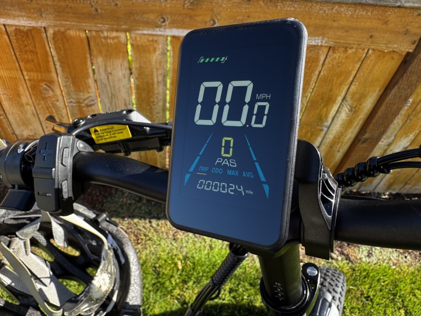 Handlebar display on the Engwe Engine Pro 2.0.
