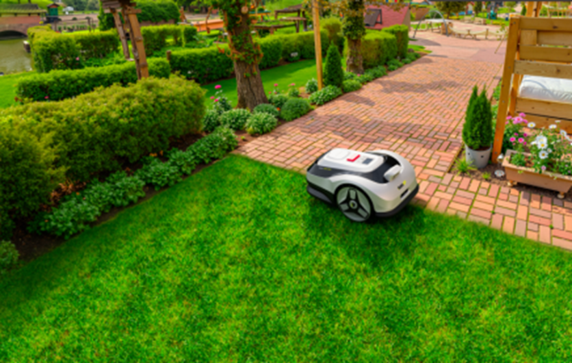 RoboUP Raccoon 2 SE Robot Lawn Mower