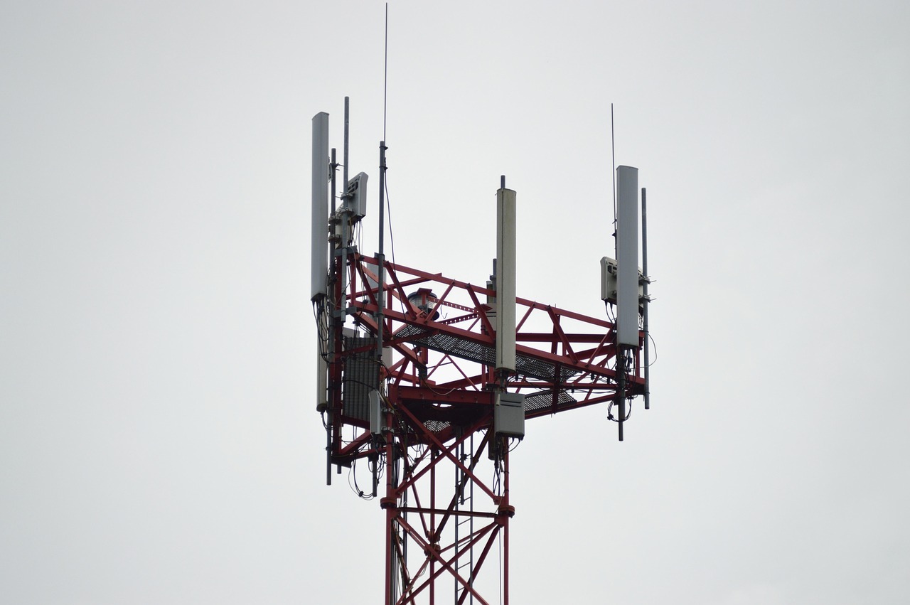 AT&T, Verizon, T-Mobile Team Up to Deliver Zero Dead Zones Using Satellite-Based Cellular Connection