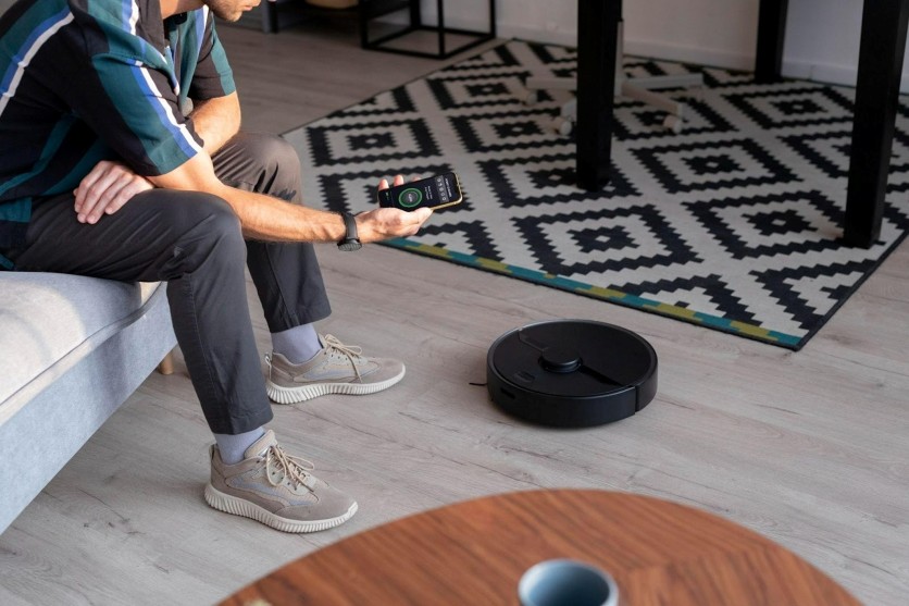 The Evolution of Smart Floor Care in Tech Driven World