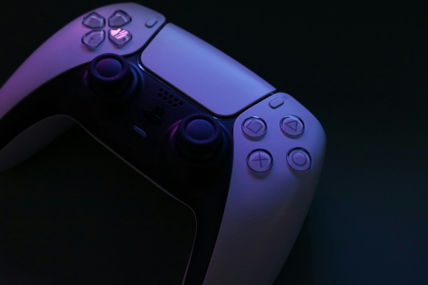 PS5 DualSense Controller