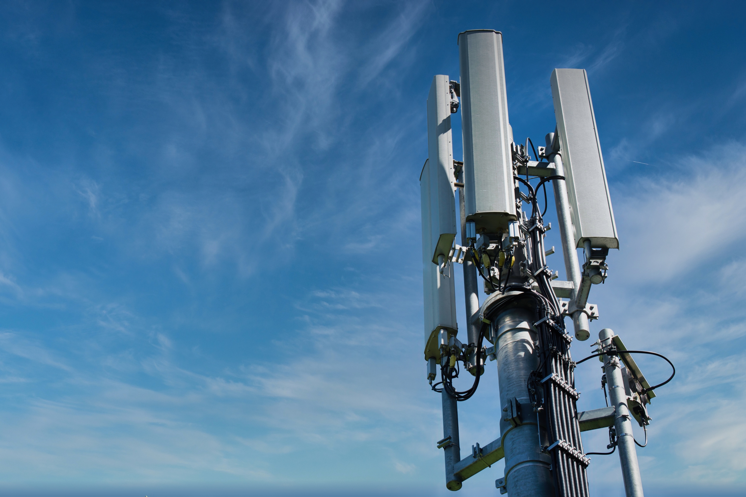 From 5G Architect to Industry Visionary: How Xin Li Is Rewiring the Future of Telecom