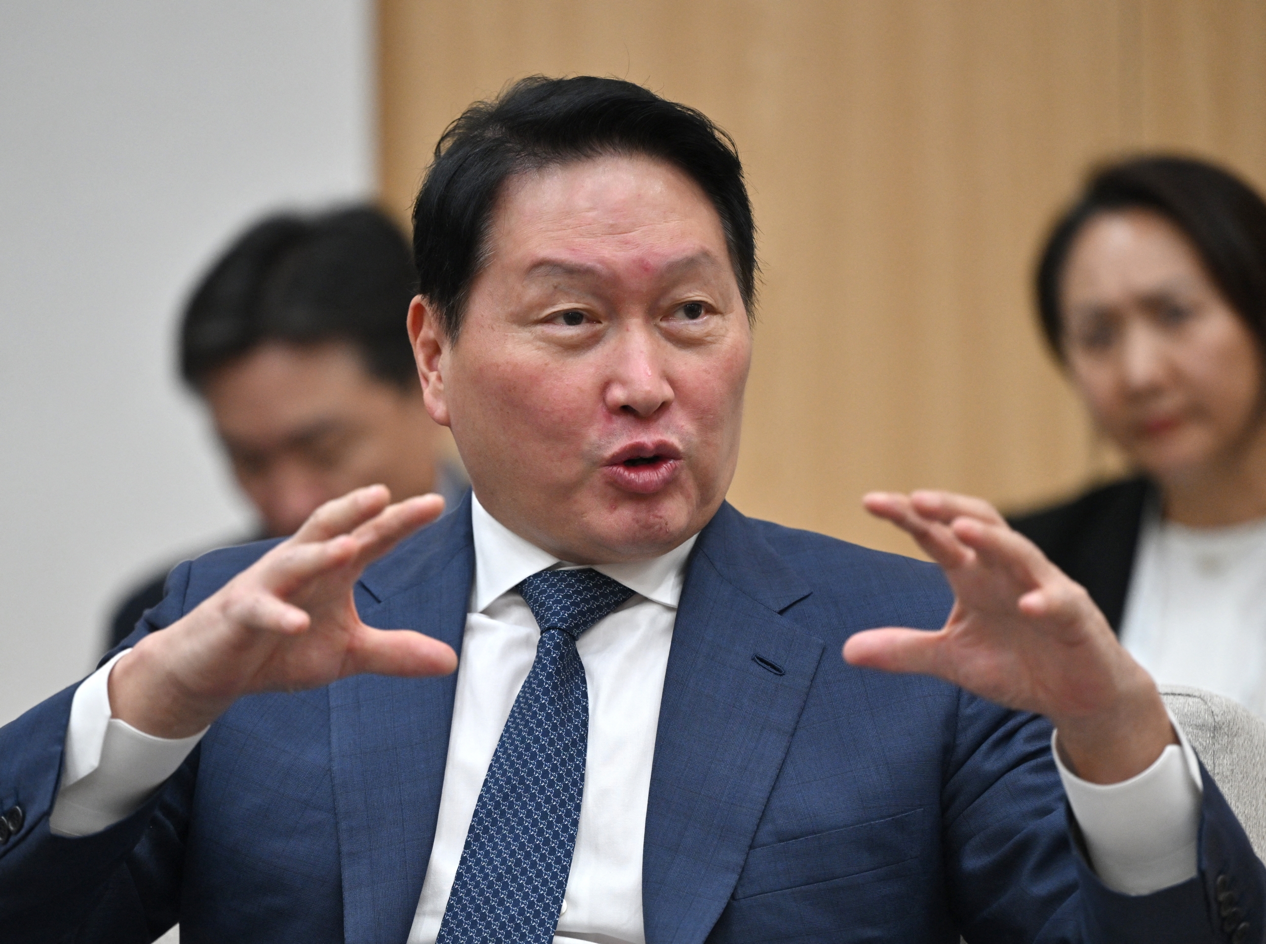 SK hynix, Computex 2026 Wafer Capacity 2배 선언 — Huang "Please Make More" 서명