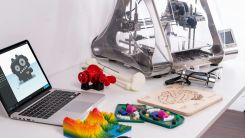 3D Printer with Laptop