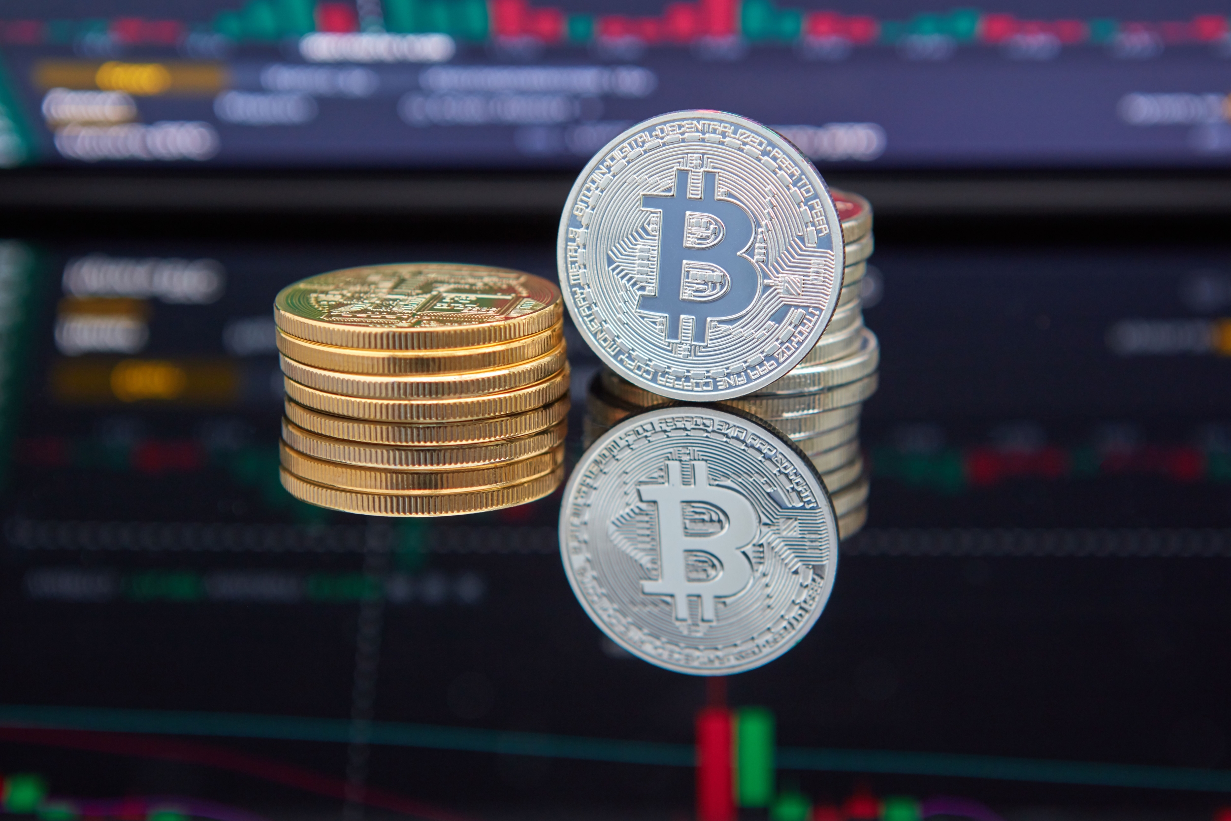 Bitcoin Price Drops to Multi-Month Low as ETF Outflows Fuel BTC and Cryptocurrency Market Crash