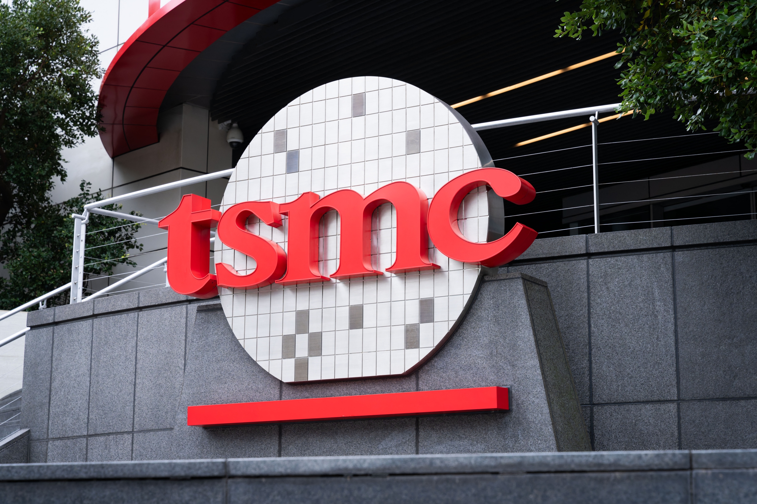 AI Chip Shortage Will Last Years, TSMC Warns: Why Stable Pricing Still Means 2026 Increases