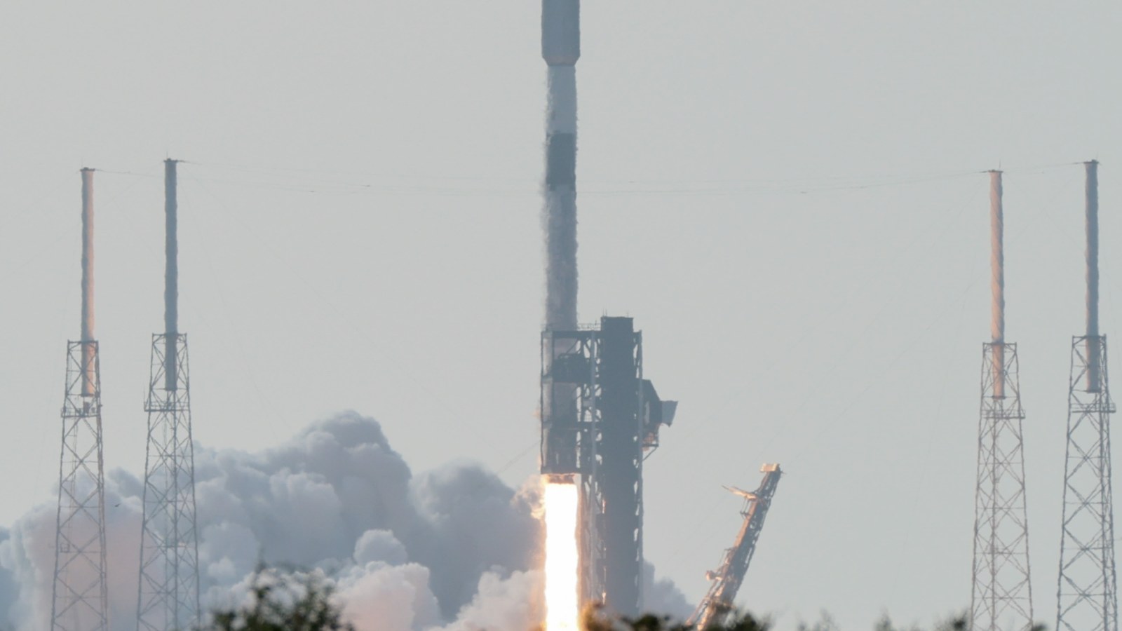 Falcon 9 Reusability Passes 650 Flights: Block 5 Now Flies Past Its Accounting Life