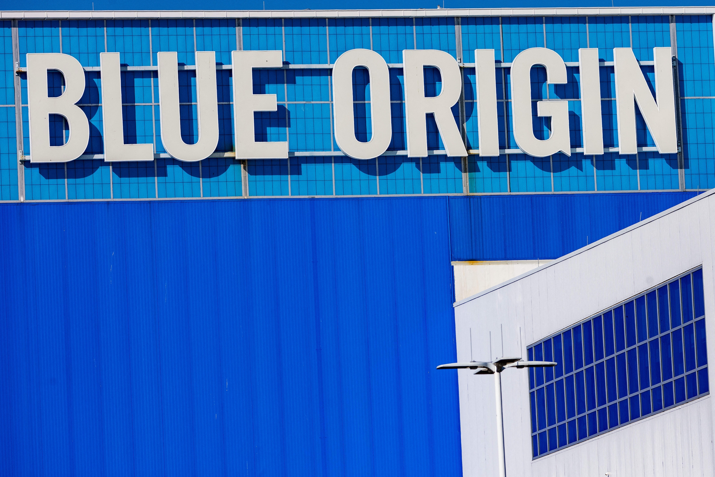 Blue Origin Banked $1.1B in Trump Contracts: New Glenn Has No Launch Pad