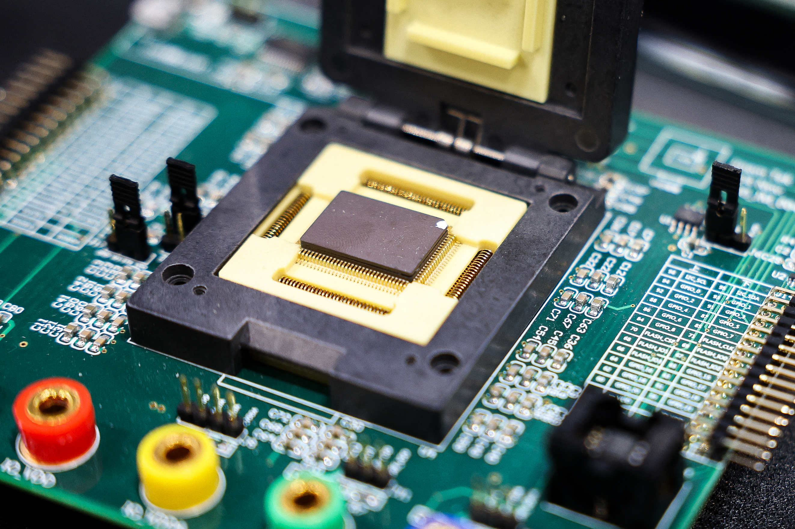 BoolSi Raises $6M to Let Software Engineers Build Custom Chips Using Backpropagation