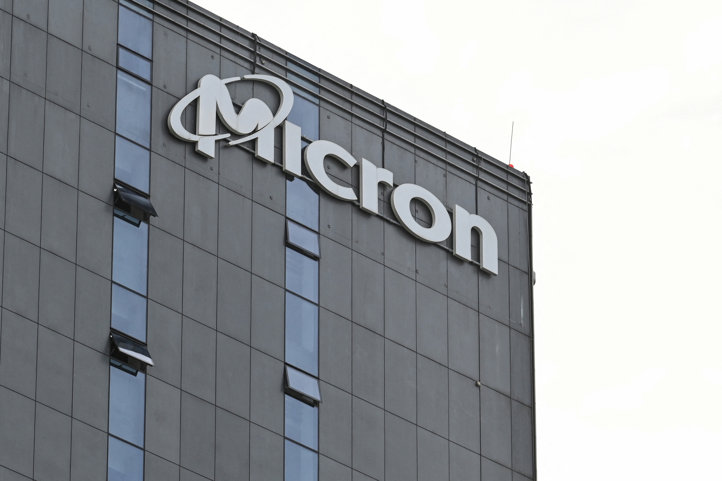 Micron Posts Record Quarter as AI Memory Demand Explodes
