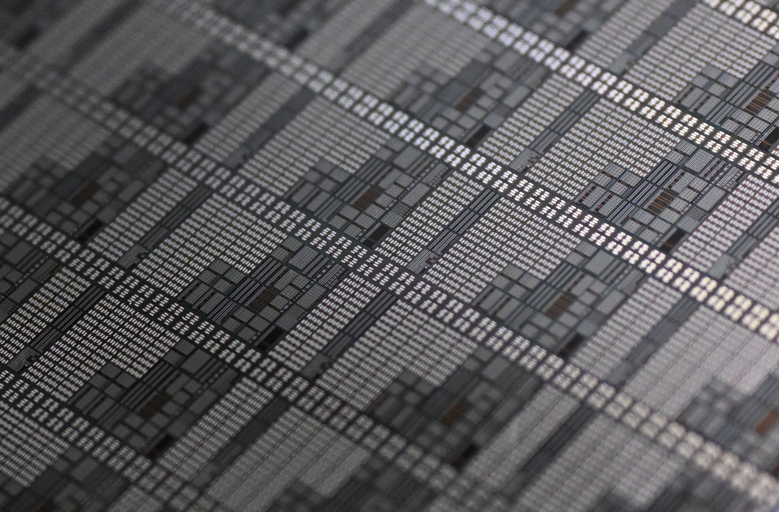 STMicroelectronics Unveils a Quantum-Resistant Mobile Security Chip