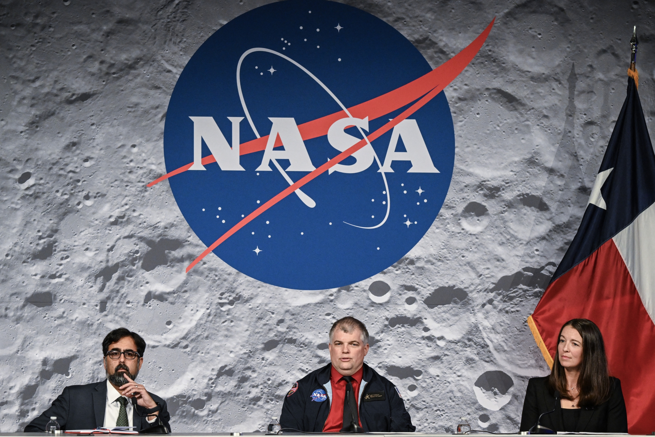 NASA Moon Base Briefing Tuesday: New Lander Contracts Signal 2028 Return to Lunar Surface