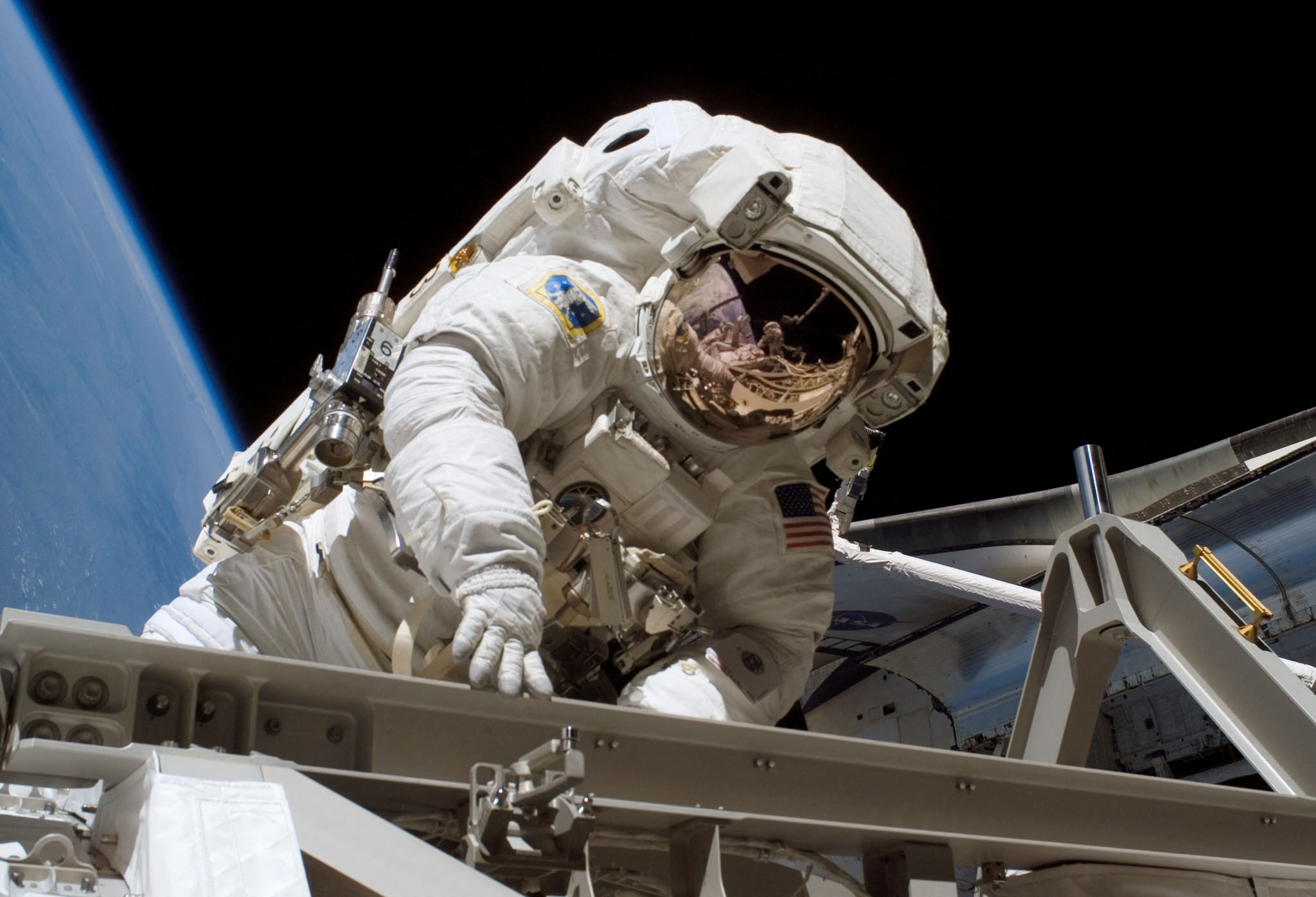 Astronauts Repair Space Station's Robotic Arm Live at 28,000 kmph | Quick Digest