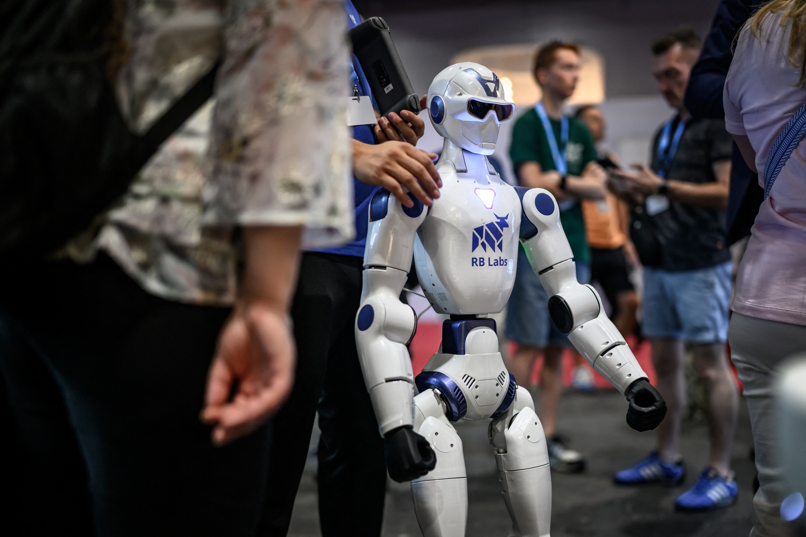 Humanoid Robots Can't Handle Human Touch: New Benchmark Exposes VLA ...