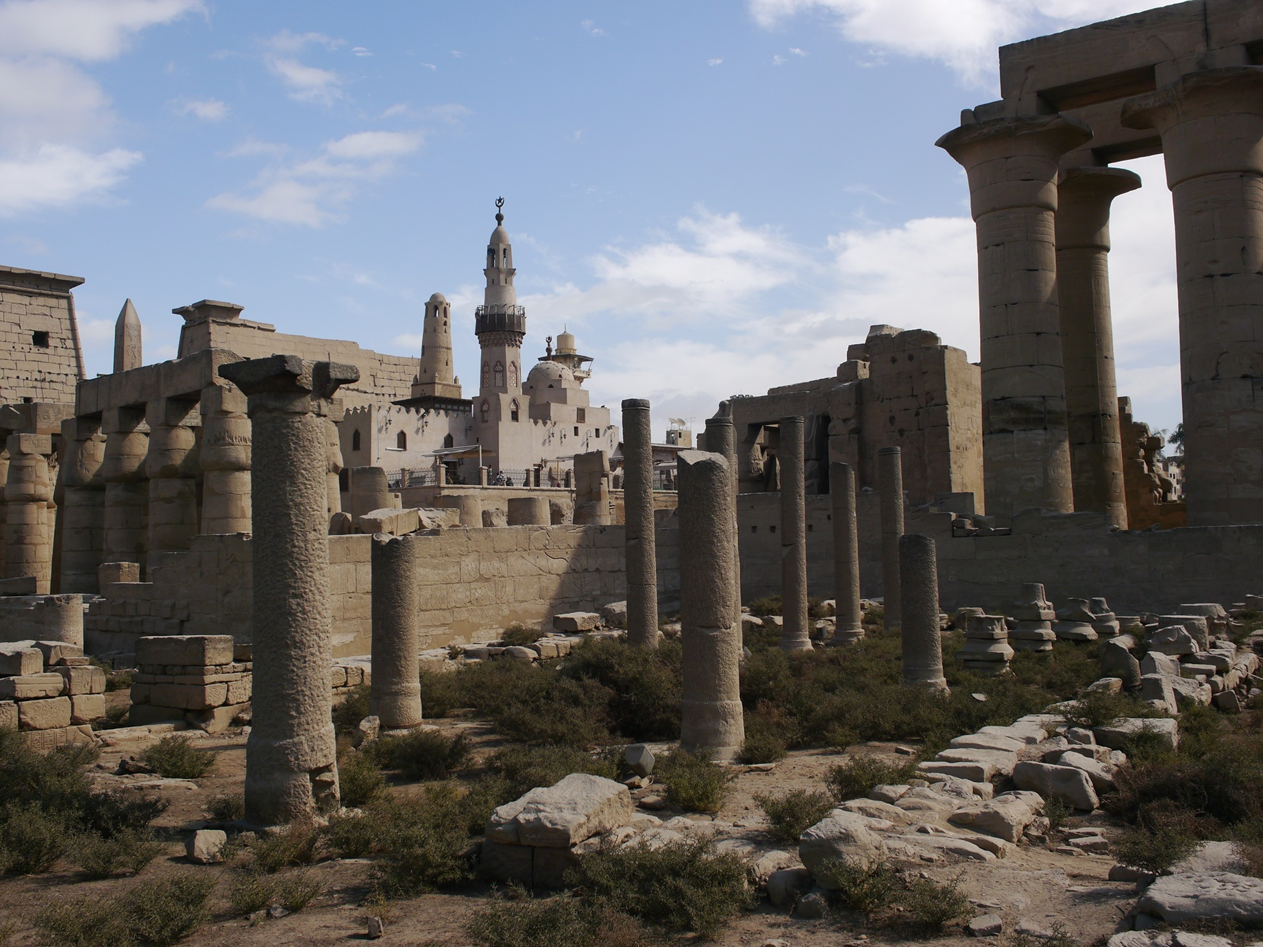 Dutch Mission Unearths 3,000-Year-Old Painted Tomb in Luxor Necropolis