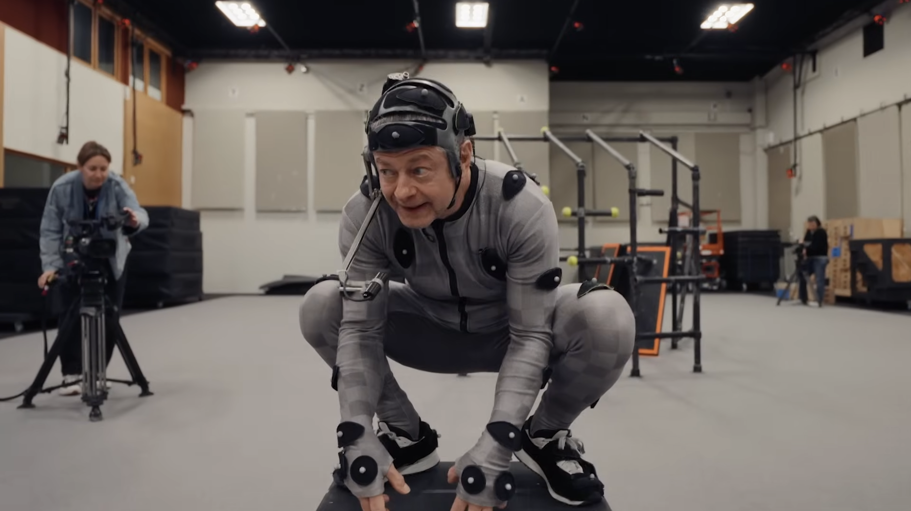 Serkis Calls Action On Hunt For Gollum, AI Limited To De-Aging Returning Stars