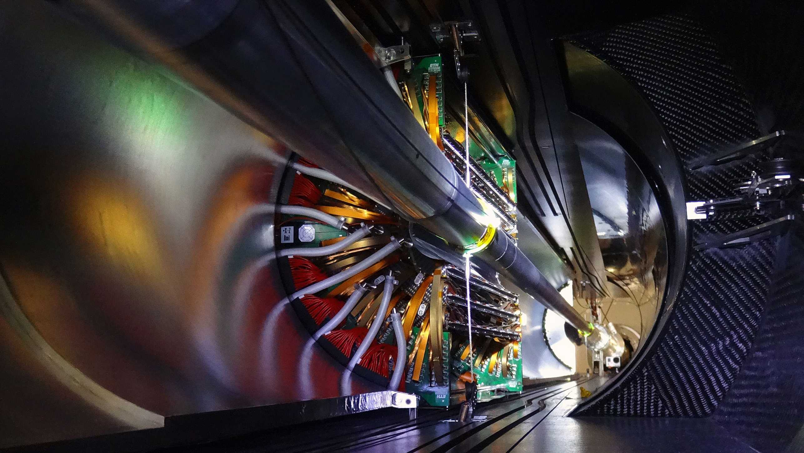 ETH Zurich replaces millions of detector fibers with AI camera