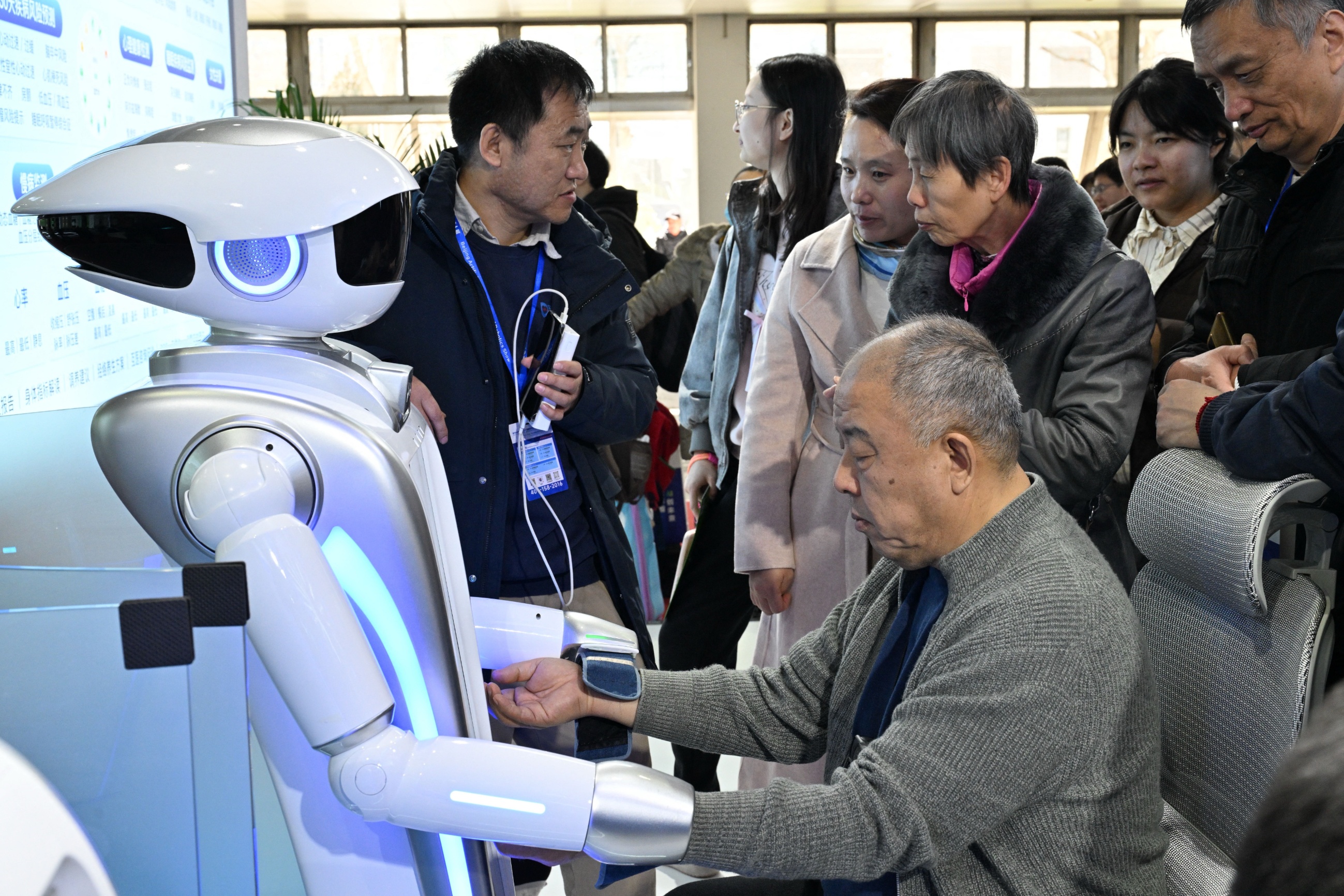 Google AI Outdiagnoses Doctors in Study of Nearly 14,000 Real Patients