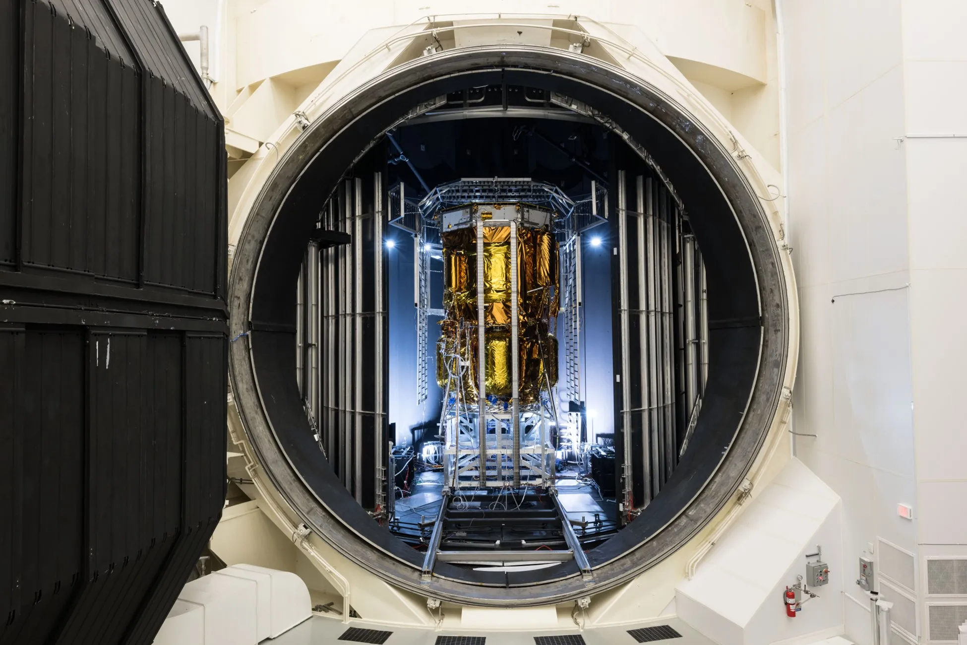 Artemis III Won't Land on Moon: Orion to Dock With Both Landers in Orbit First