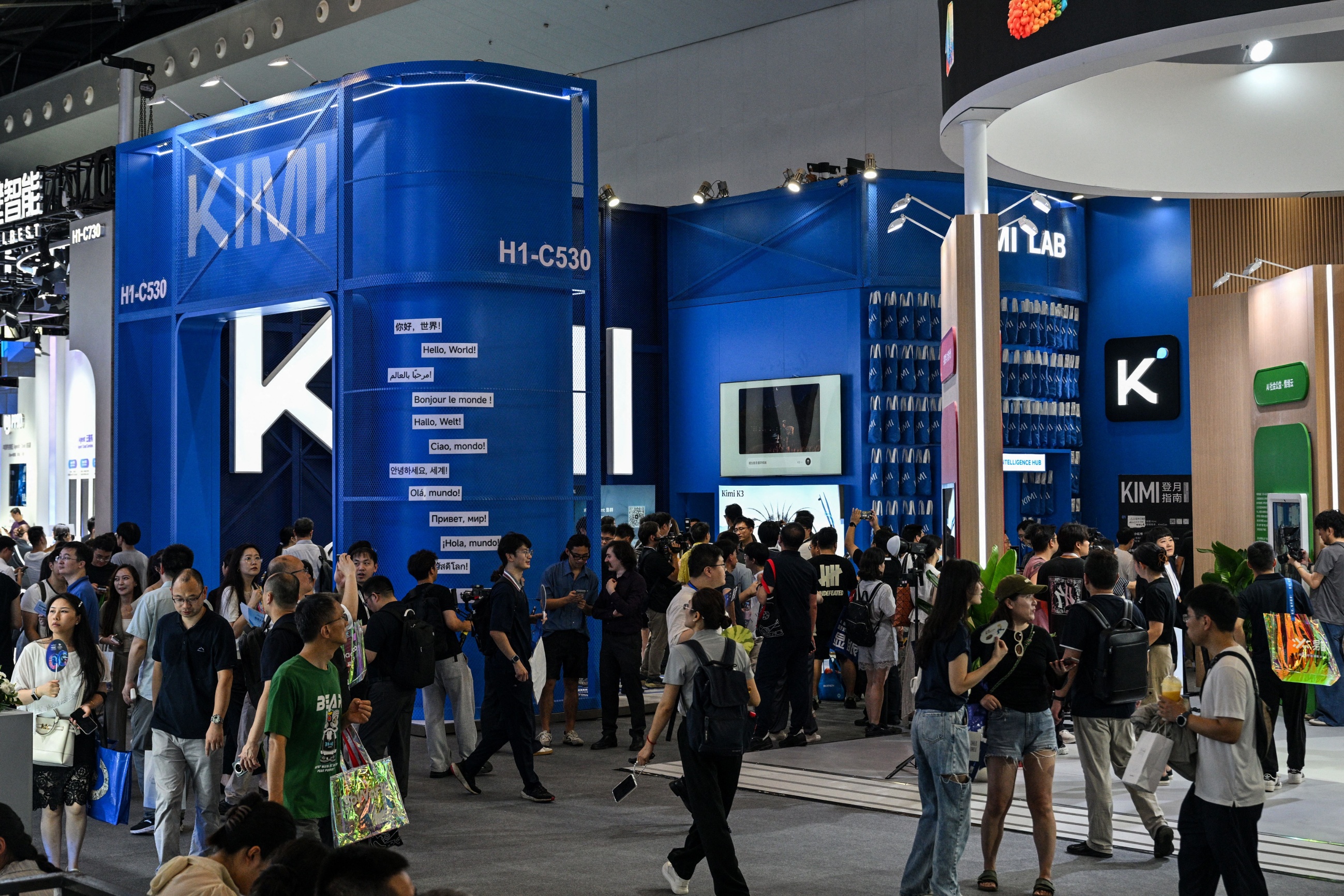 Kimi K3 open weights let you keep prompts off China's servers